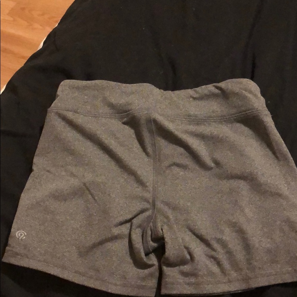 Spandex - Picture 2 of 3